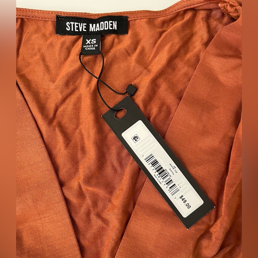 Steve Madden | NWT Burnt Orange Janina V-Neck Sienna Crop Top - Picture 5 of 8